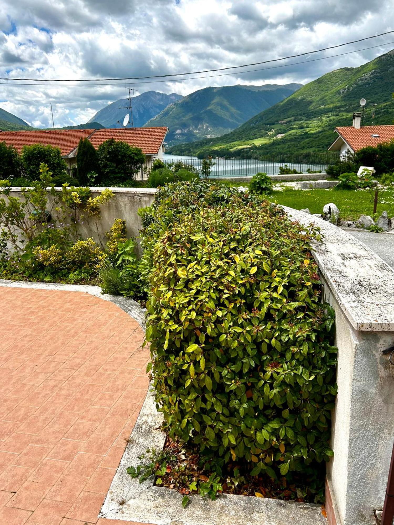Apartament 4Flats In Orto Di Venanzio Barrea Pokój zdjęcie