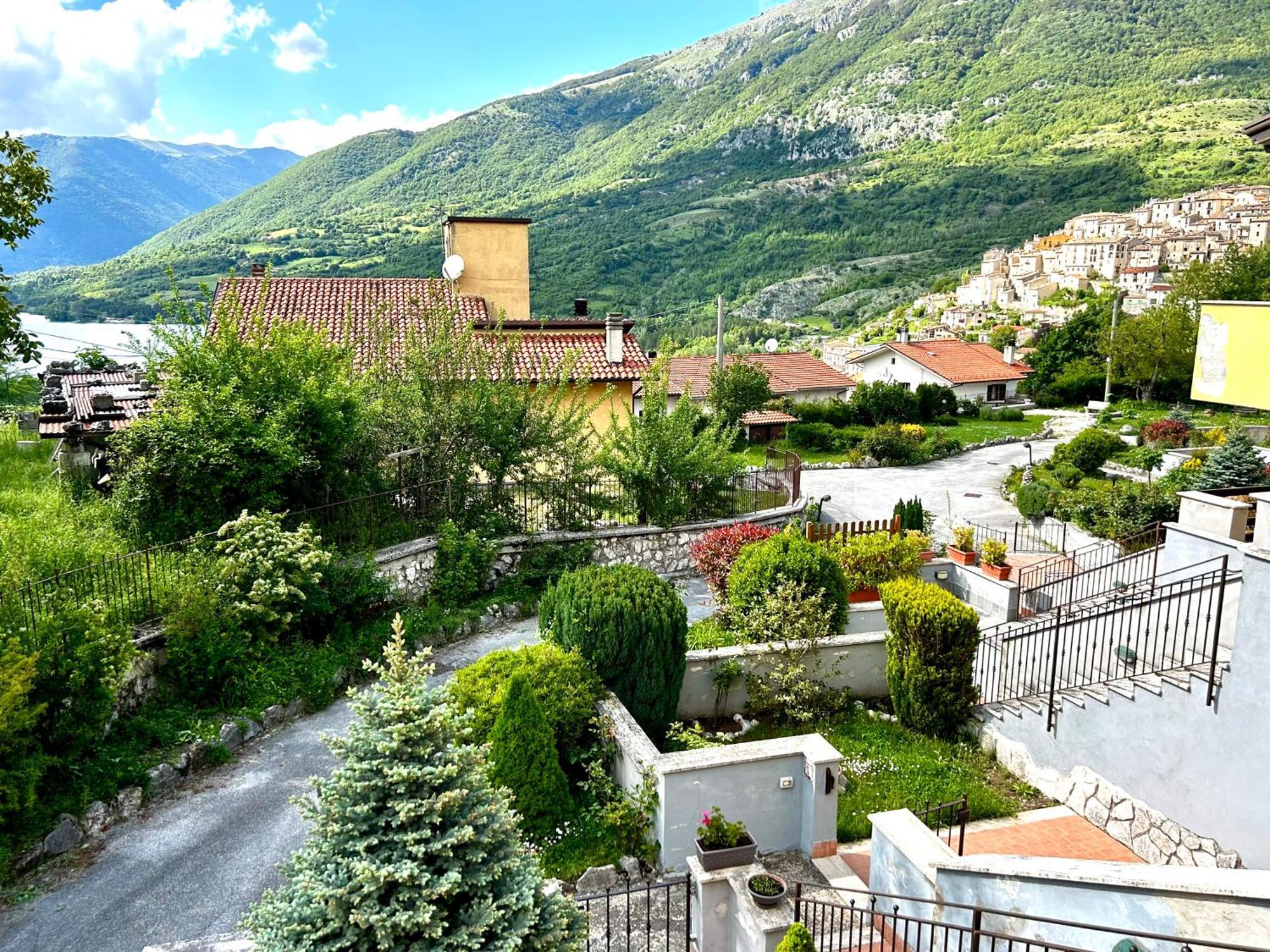 Apartament 4Flats In Orto Di Venanzio Barrea Pokój zdjęcie